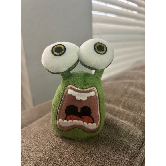 DreamWorks Animation Other - DreamWorks Flushed Away Slug Plush Green Screaming Slug Toy NWT 2007 Aardman